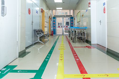 急诊科整洁干净的走廊