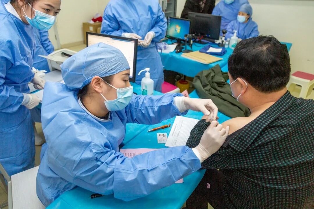 郑州中医骨伤病医院新冠疫苗紧急接种点正式投入使用！